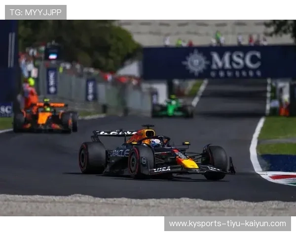 F1维斯塔潘模拟排位训练成绩上升:幕后秘籍揭秘 F1维斯塔潘模拟排位训练成绩上升:幕后秘籍揭秘